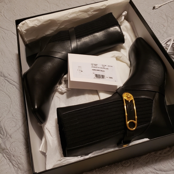 Versace boots - Picture 3 of 10